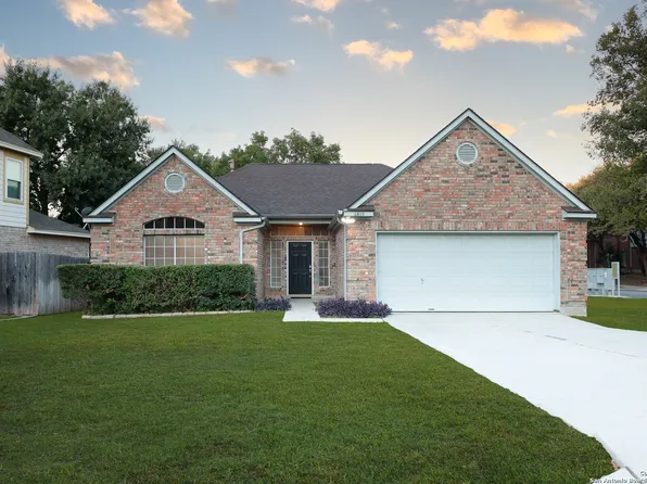 6410 RAMBLING TRAIL DR, San Antonio, TX 78240