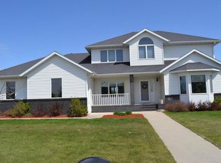 702 12th St SE, Barnesville, MN 56514