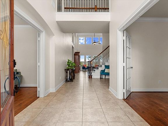 2nd image of 5230 Lagoon Ct