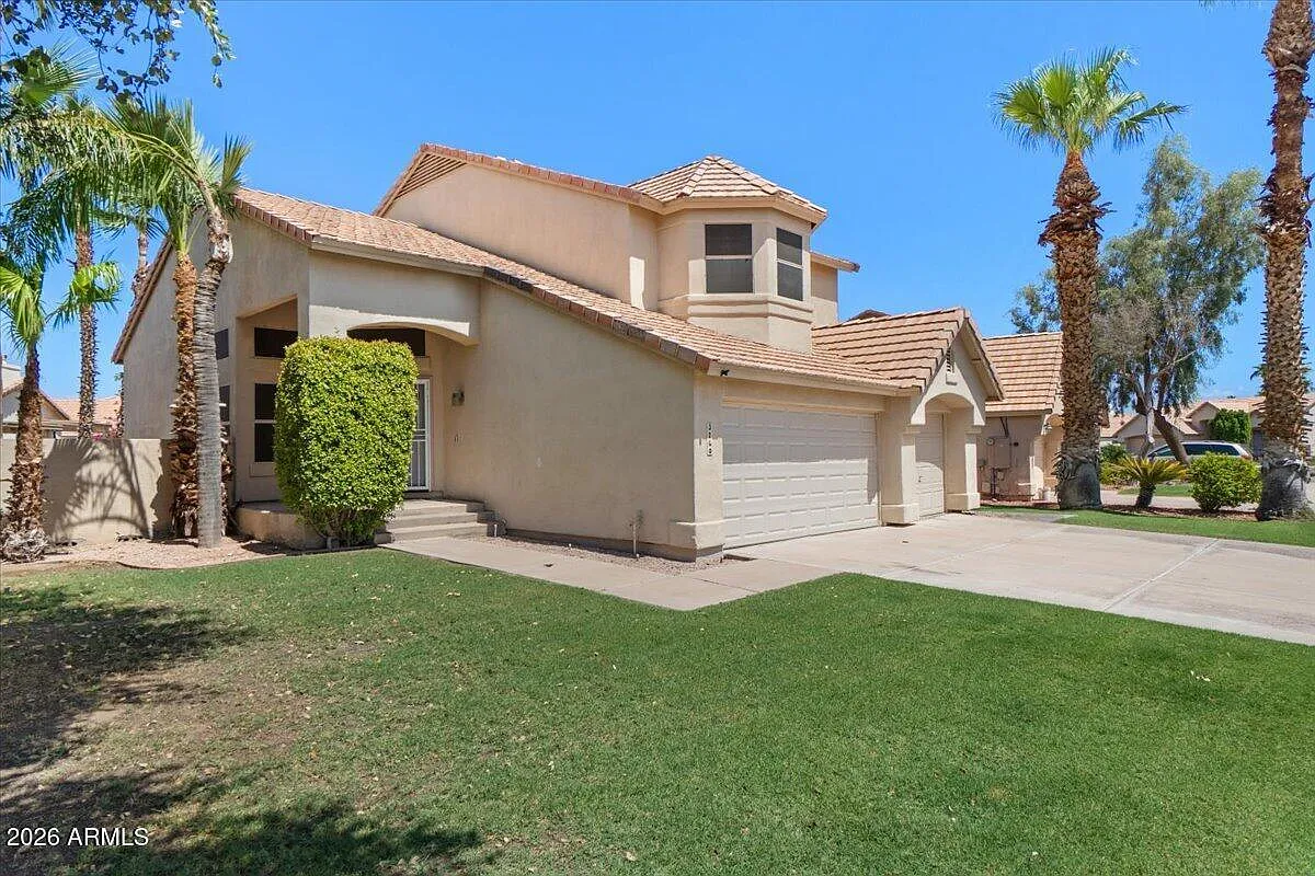 5 bed, 4.0 bath, 2883 sqft, $3,695 — Photo 3
