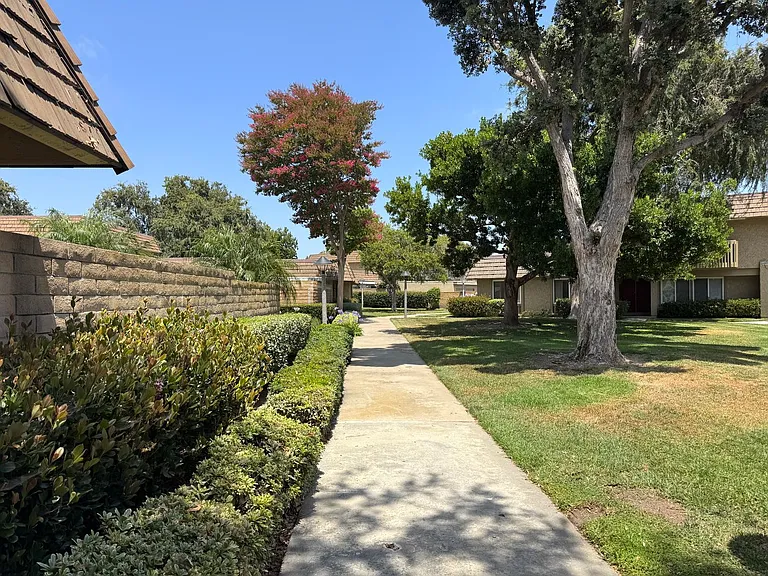 18229 Olympic Ct — Photo 23