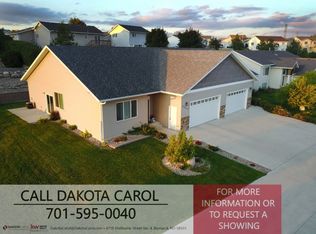 2304 Pointe Loop, Bismarck, ND 58503