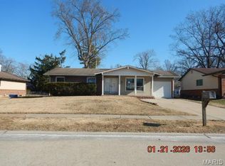 2960 Devonshire Dr, Florissant, MO