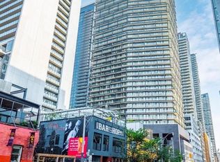 125 Peter St #3206-C01, Toronto, ON M5V 0M2