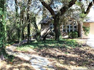 120 Burr Oak St, Seguin, TX 78155