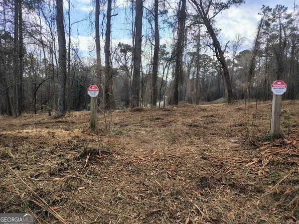 594 Cook Dr, Ellenwood, GA 30294