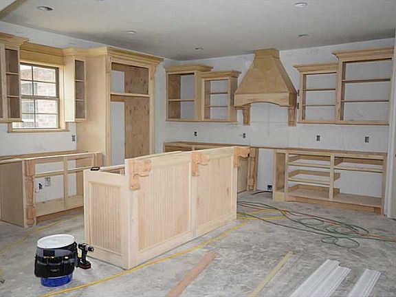 4th image of 2778 Tioga Drive