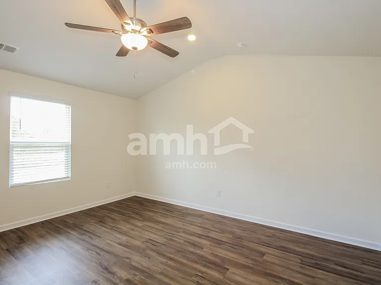 1359 John Swann St — Photo 10