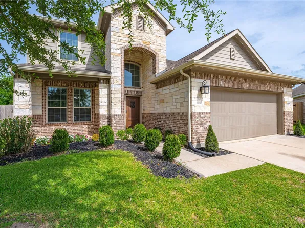 363 Century Oaks Ln, La Marque, TX 77568