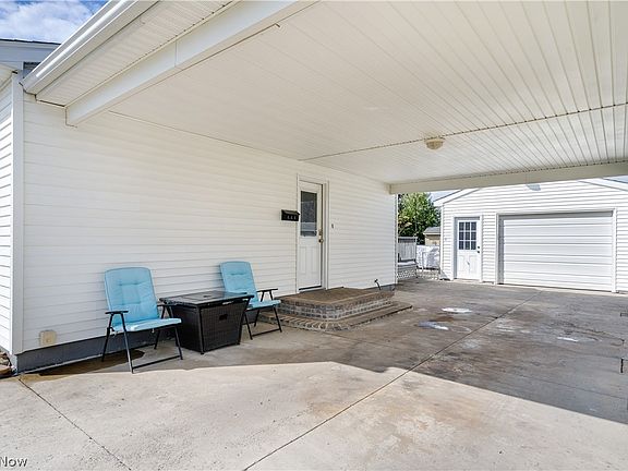 5th image of 5362 Willow Crest Ave