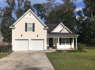216 E Edgefield Dr, Summerville, SC 29483