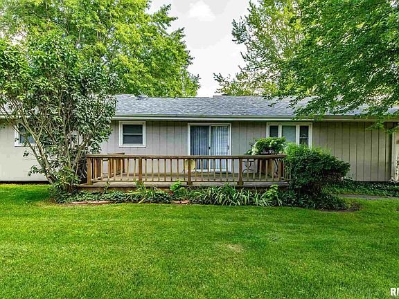 4th image of 400 Southgate Dr
