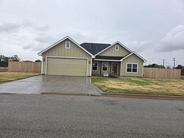 102 Lady Ln