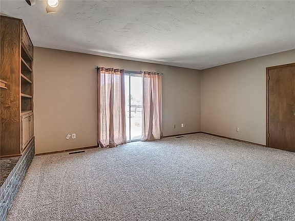 4th image of 117 Aspen Dr