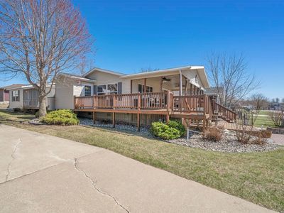 908 Sunshine Run, Arnolds Park, IA, 51331