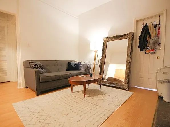 37 East 29th Street image 1 of 9