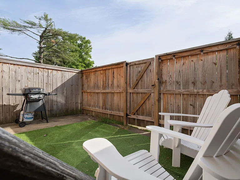 108 Meredith Pl #B — Photo 20