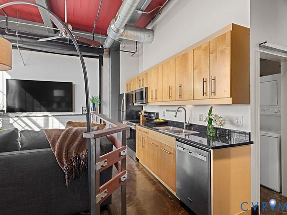 4th image of 101 W Marshall St #U49