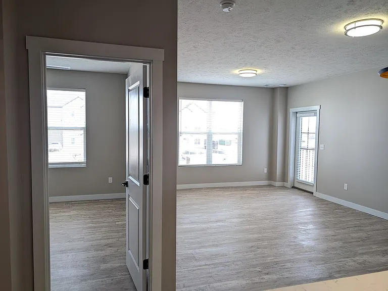 3418 Brecken St — Photo 41