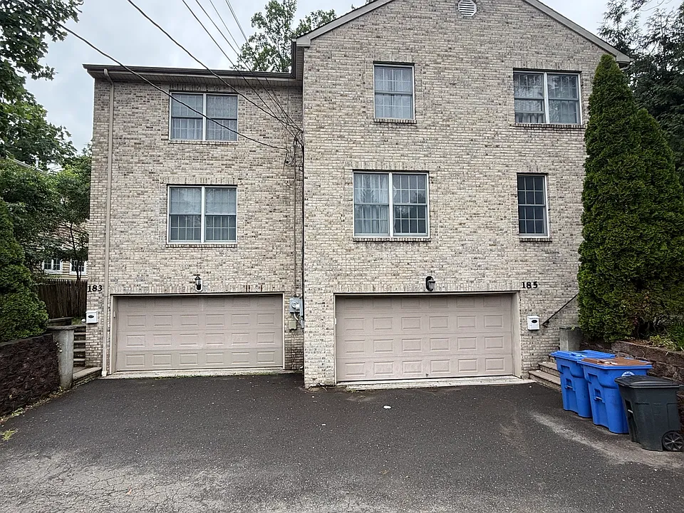 183 Tenafly Rd