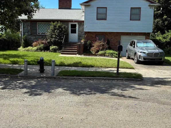 51 Keating Pl, Staten Island, NY 10314