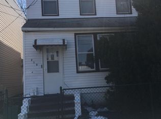 230 Hylan Blvd #1, Staten Island, NY 10305