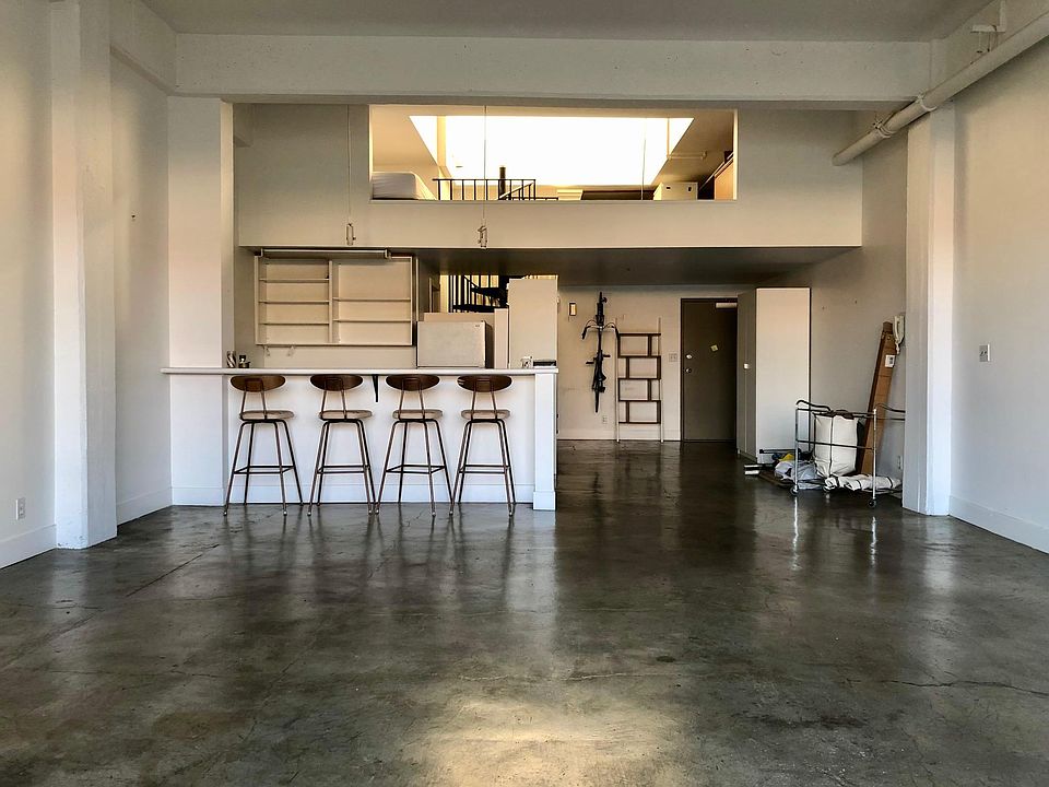 1st image of 530 Hampshire St #303