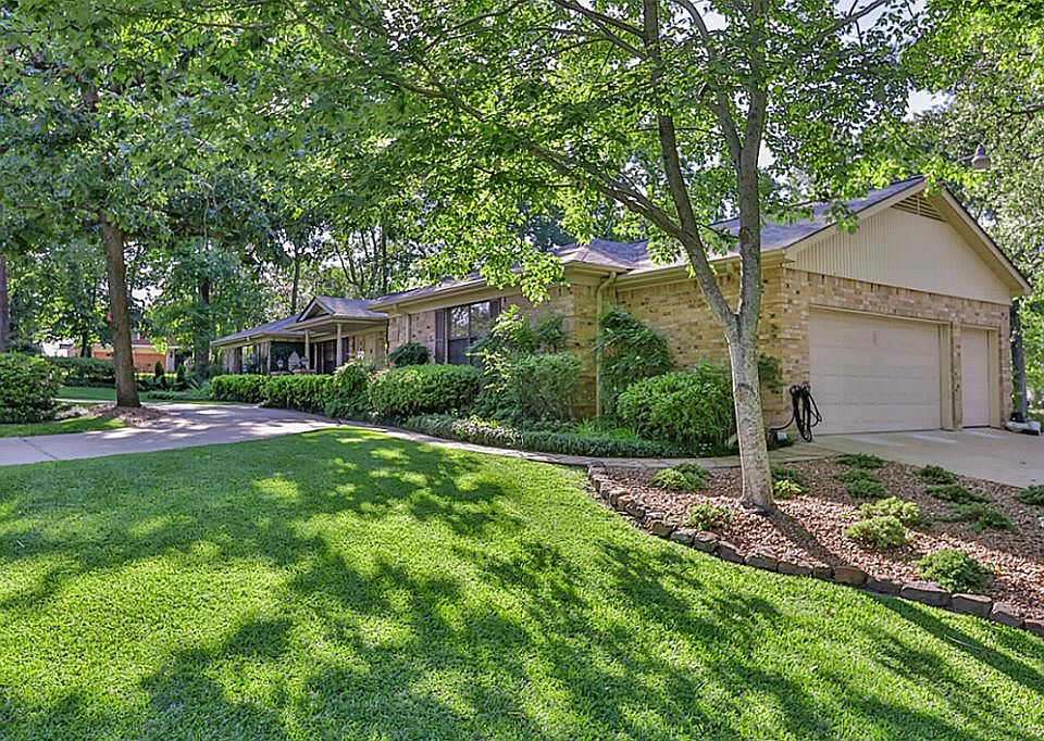 1st image of 424 Augusta Dr