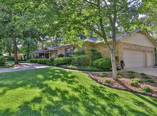 424 Augusta Dr, Huntsville, TX 77340