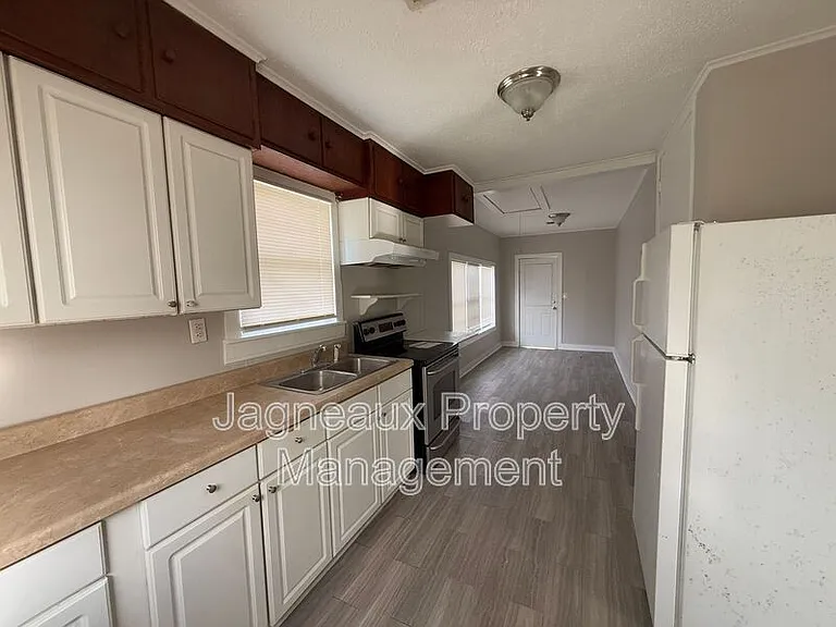 116 S Stanford St — Photo 3
