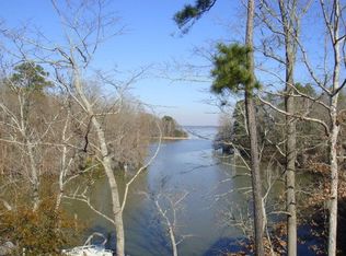 163 Ballard Ln, Santee, SC 29142