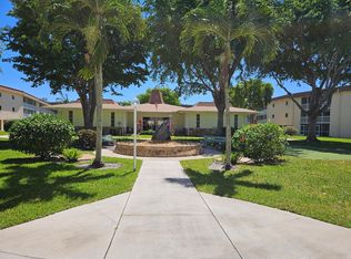400 Village Green Circle W #202, Palm Springs, FL 33461
