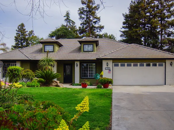 1822 S Peppertree Street, Visalia, CA 93277