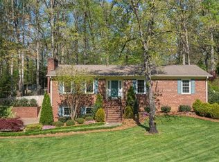 1744 W Bridge Ct, Clemmons, NC 27012