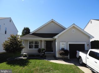 7 Fieldcrest Dr, Westampton, NJ 08060