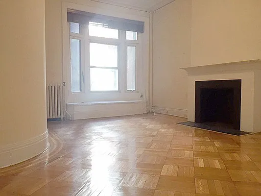 Rented by AJ Clarke | media 5