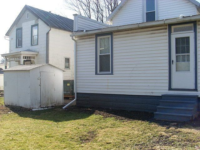 2nd image of 1010 Winchester Ave