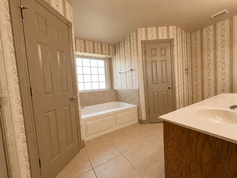 1701 Dorothy Dr — Photo 13