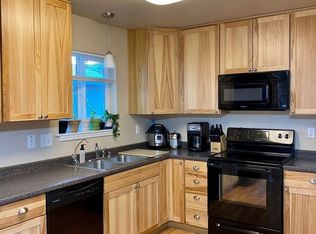 9044 Arlene St, Anchorage, AK 99502