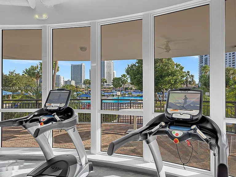 2500 Parkview Dr #1219 — Photo 37