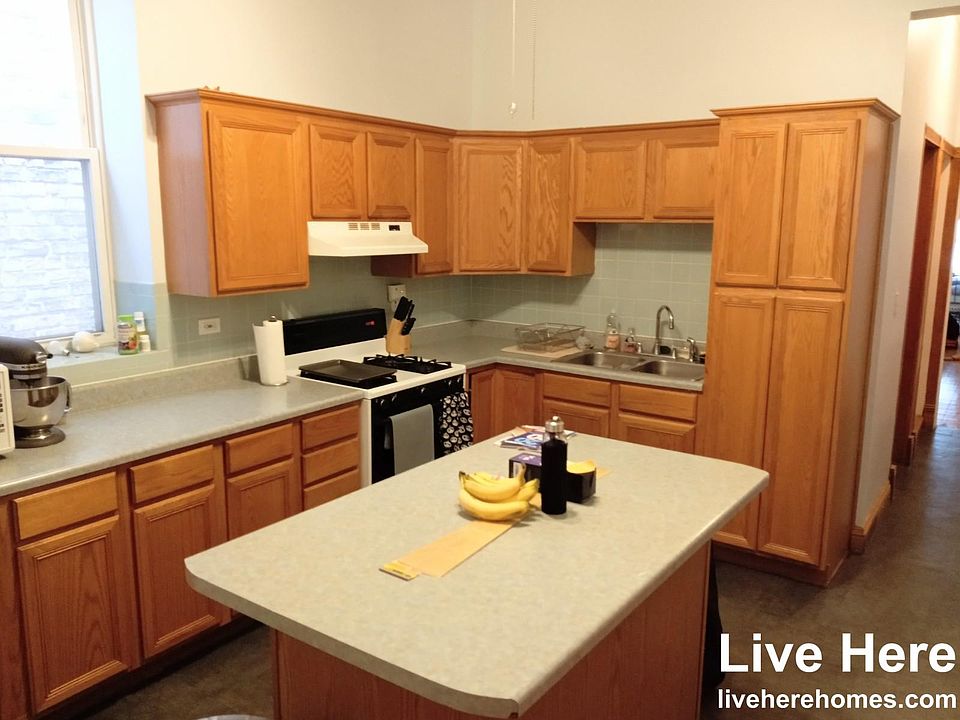 1st image of 1417 N Wicker Park Ave #2