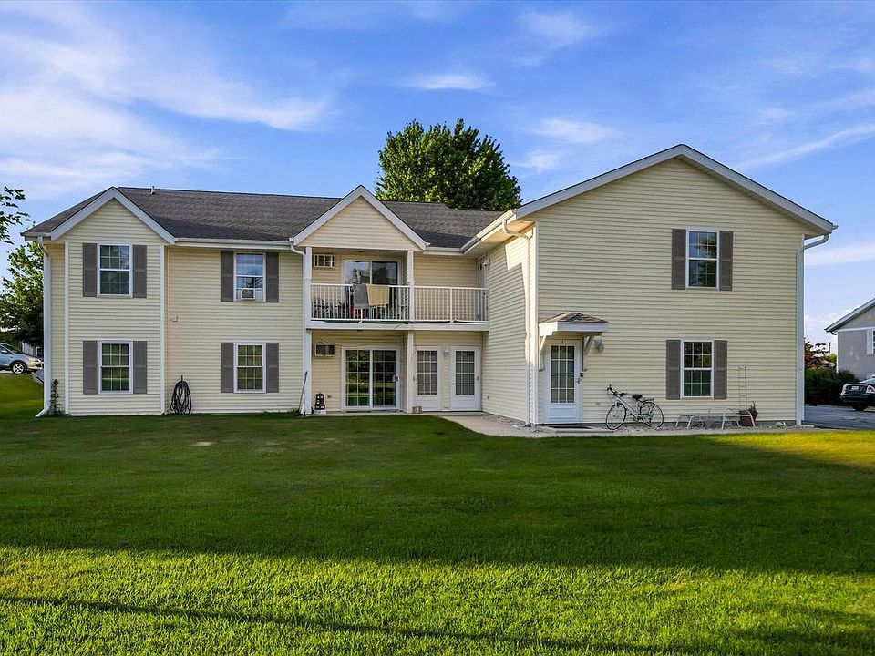 1st image of 364 Minz Park CIRCLE #5