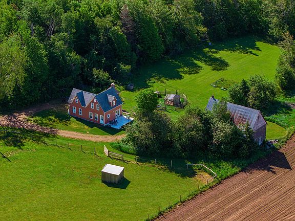 2nd image of 2685 Brooklyn Rd