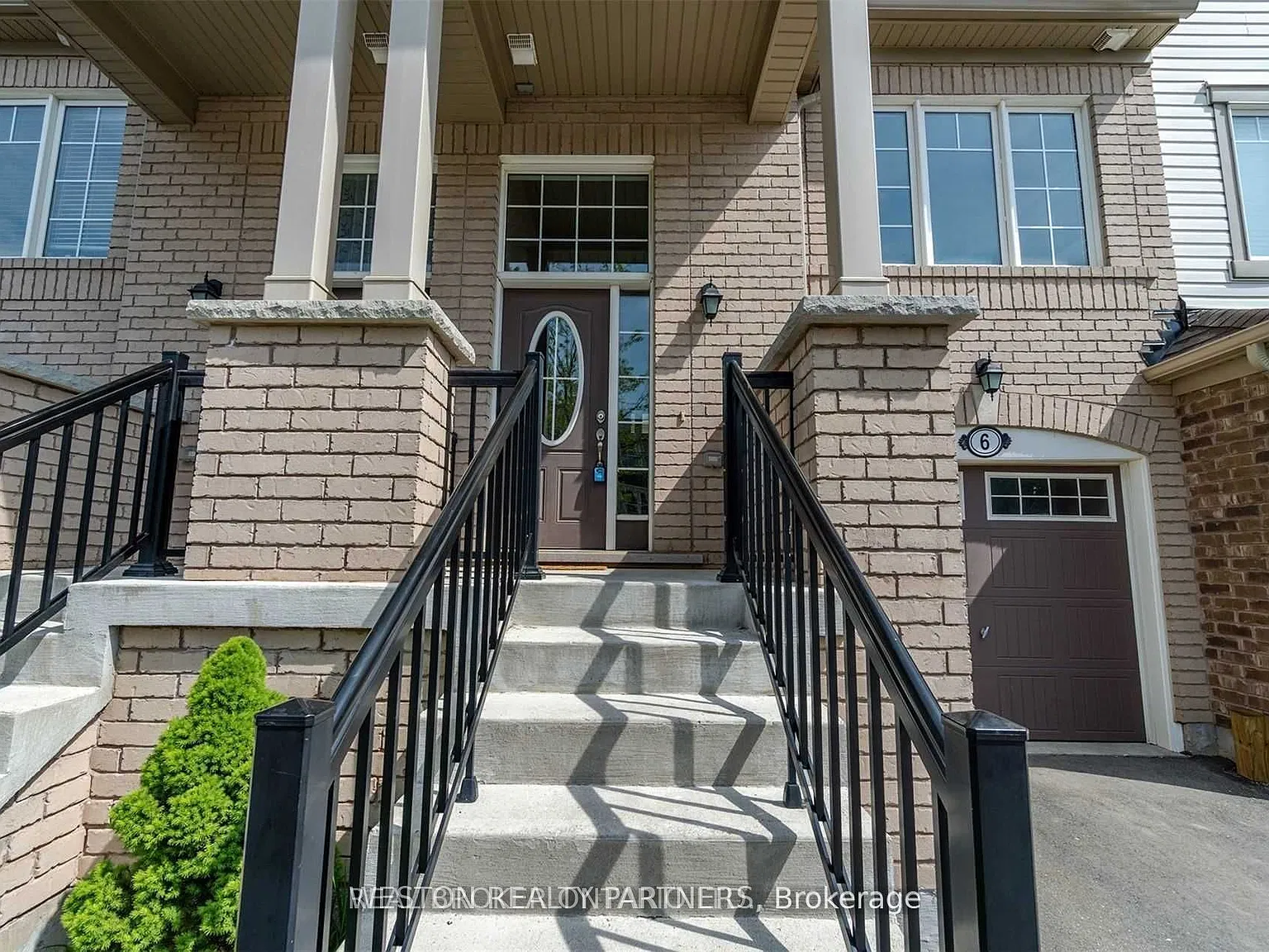 3 bed, $3,000 — Photo 2