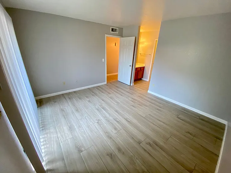 1402 E Guadalupe Rd #225 — Photo 18