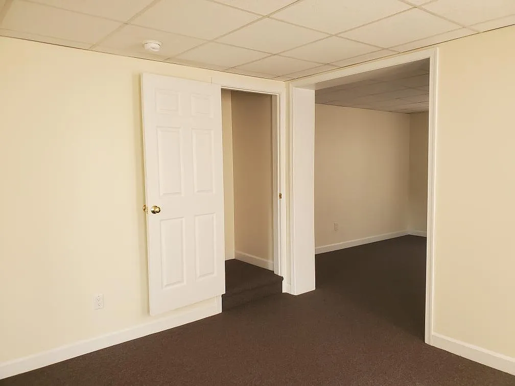 2 bed, 800 sqft, $895 — Photo 2