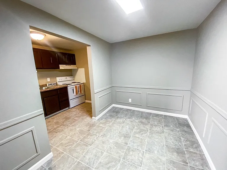 Capitol View Apartments — Photo 38
