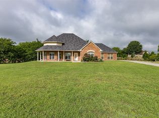 8 Shekinah Ct, Calera, OK 74730