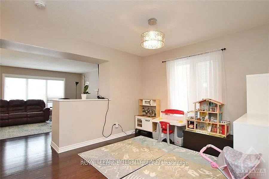 3 bed, $2,800 — Photo 3
