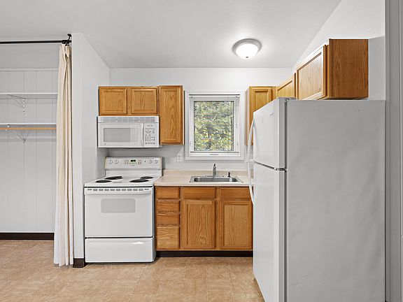 5th image of 1472 Chena Point Ave #1